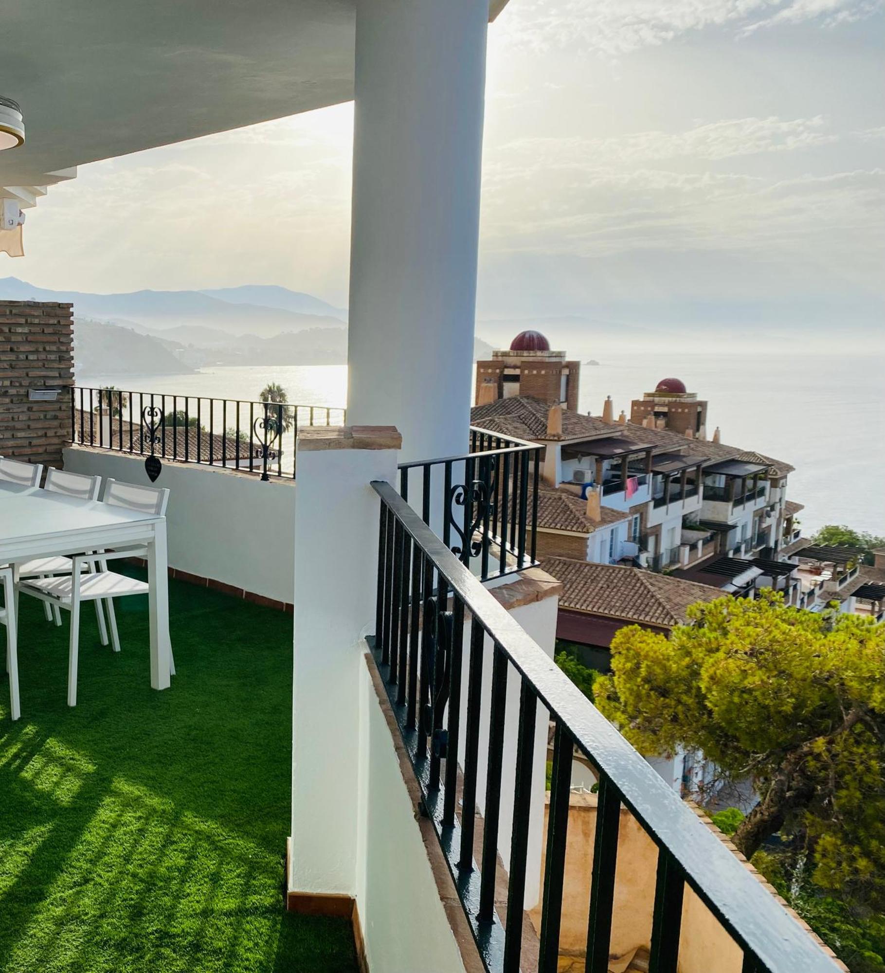 Jardines De Adnania En Marina Del Este Con Vista Al Mar Ada La Herradura  Exterior photo